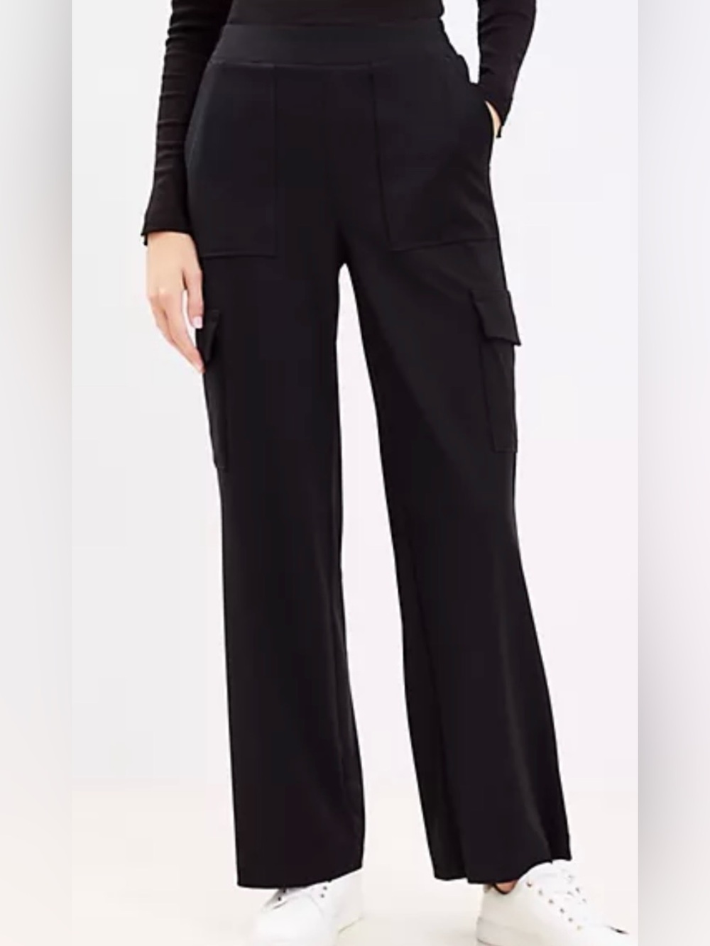 Lou & Grey Black Wide-Leg Cargo Pants